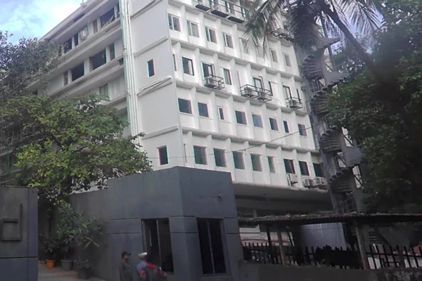 Office on rent in Nirlon House, Worli